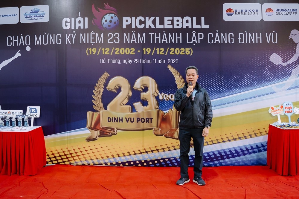 Ông Triệu Thế Thuận, Phó TGĐ Công ty - Trưởng BTC phát biểu khai mạc